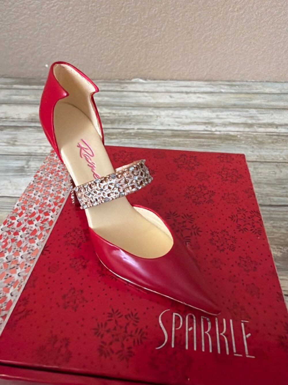 2006 Just the Right Shoe by Raine "Sparkle" 6th Annual Christmas #25622 w/Box - Picture 2 of 13